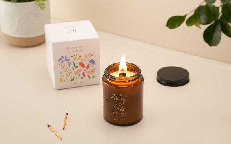 馥郁漫步精油蠟燭120g－舒緩情緒 提振精神  暖甜花果香 清新草本 - 香氛蠟燭/燭台 - 精油 