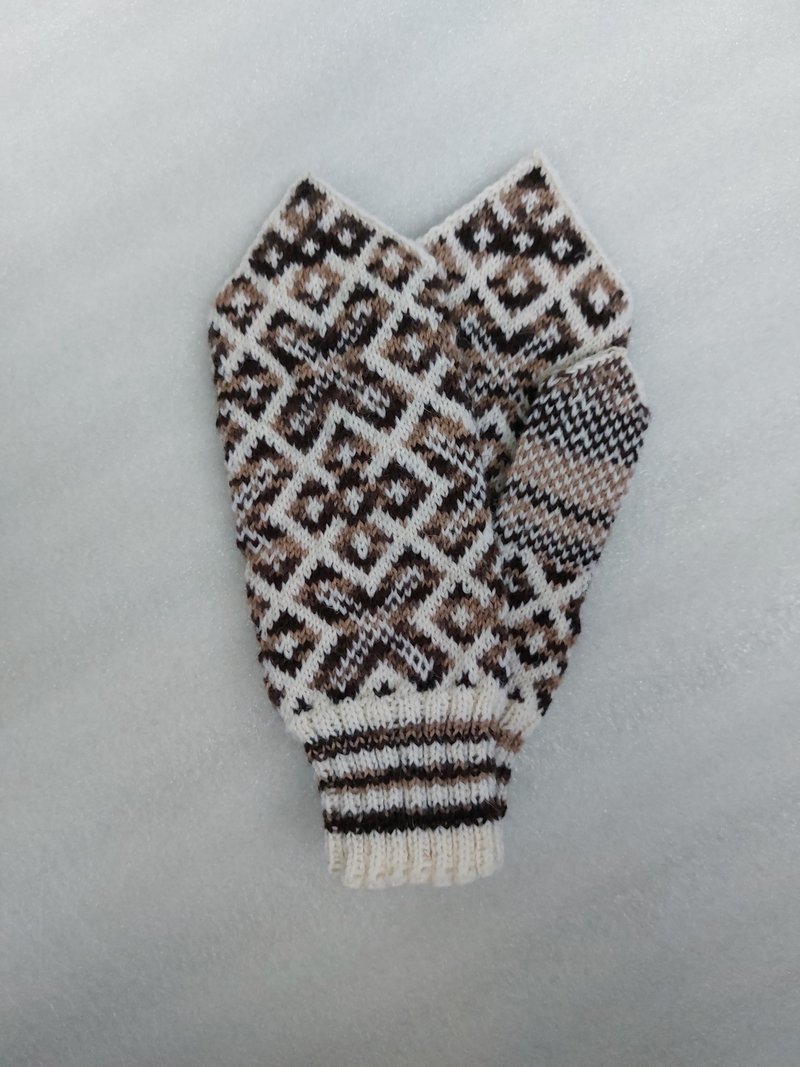 Women's hand-knitted wool mittens are very warm with a pattern - ถุงมือ - ขนแกะ สีนำ้ตาล