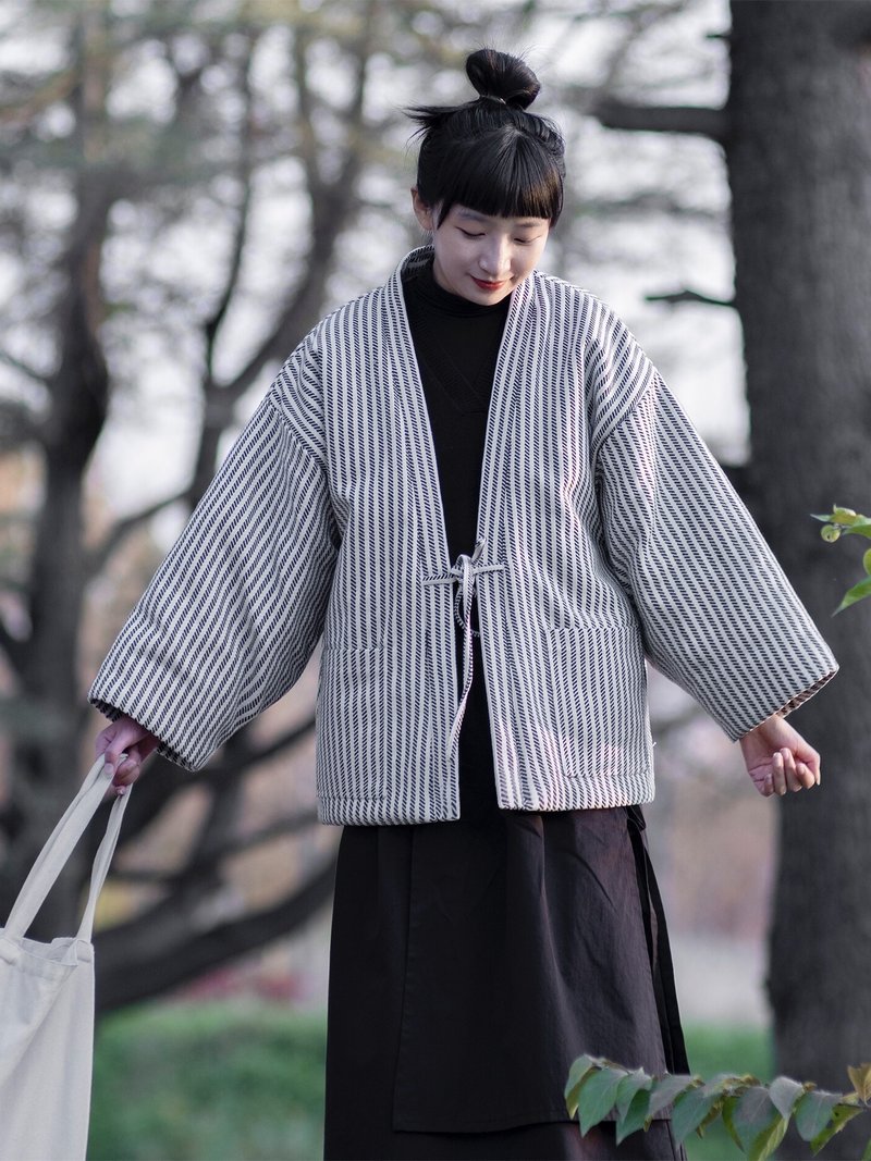 日式和風 條紋棉麻半纏棉衣 - 女上衣/長袖上衣 - 其他材質 黑色