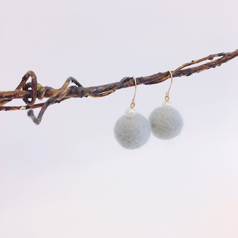 Small snowball pearl wool felt ear hook / ear clip - Earrings & Clip-ons - Wool Gray
