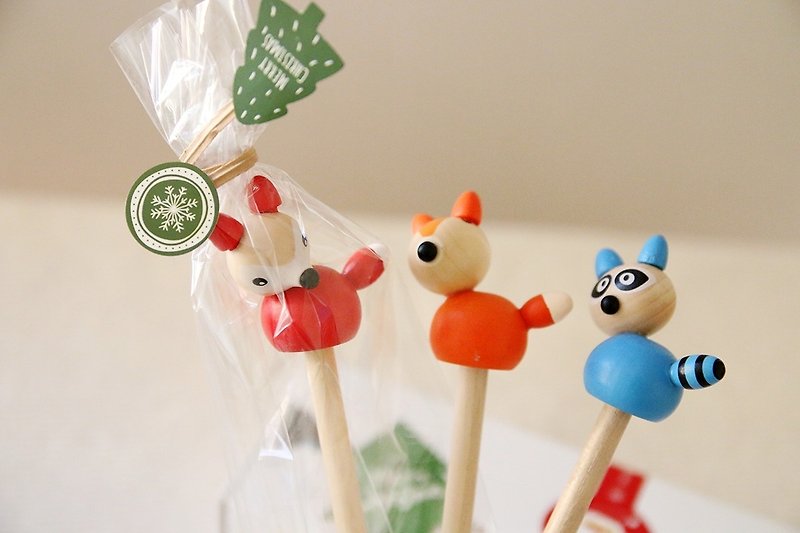 Wooden pencil with animal topper - fox   squirrel  lemur - ดินสอ - ไม้ 