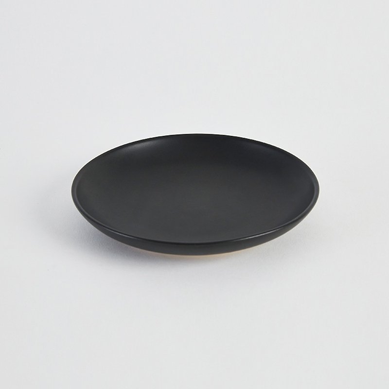 ดินเผา จานและถาด สีดำ - KOGA │ Ceramic Round Plate (Jian-Shan Black)