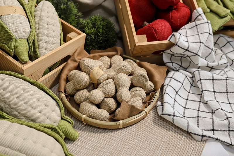 花生 peanut  手作 貓玩具 吊飾 家飾品 兒童玩具 蔬果 - 貓/狗玩具 - 其他材質 多色