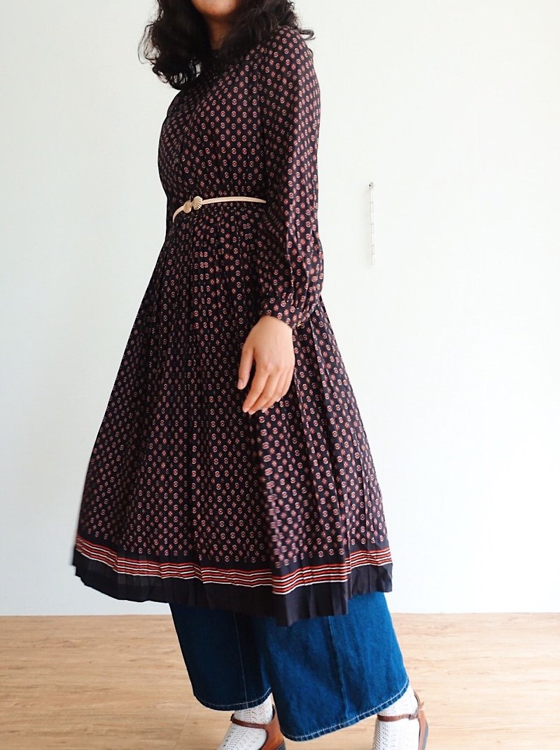 Vintage / Long Sleeve Dress no.58 tk - ชุดเดรส - เส้นใยสังเคราะห์ หลากหลายสี