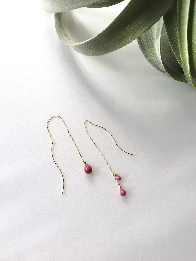 Ruby chain earring Brass - Earrings & Clip-ons - Stone Red
