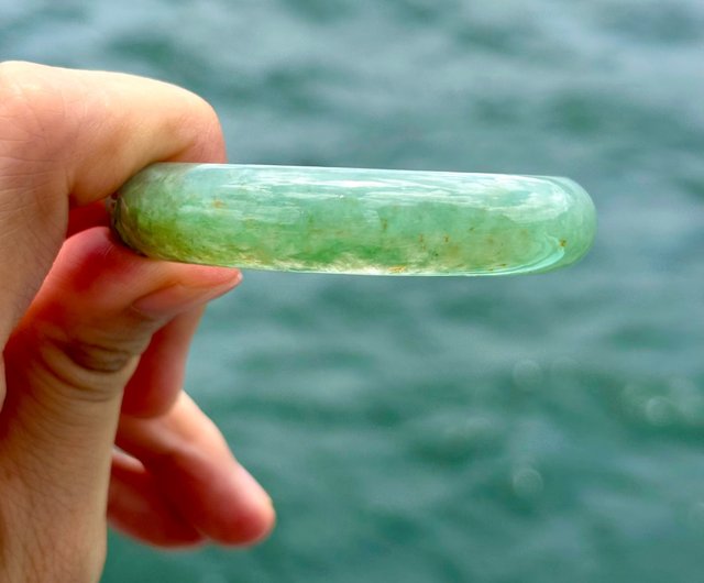 天然ミャンマー産翡翠A貨 貔貅 緑帯黄翡バングル - ショップ