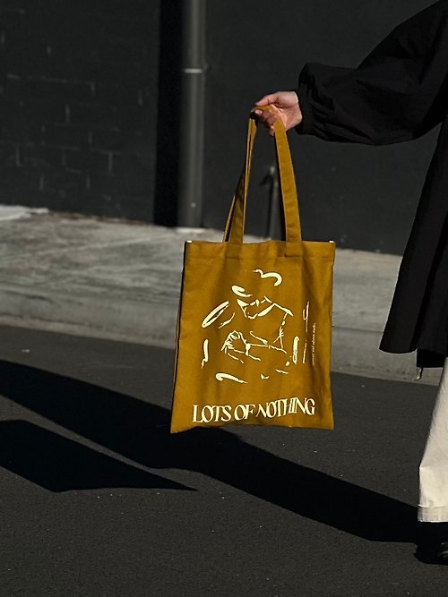 summer and salmon studio DAILY TOTE