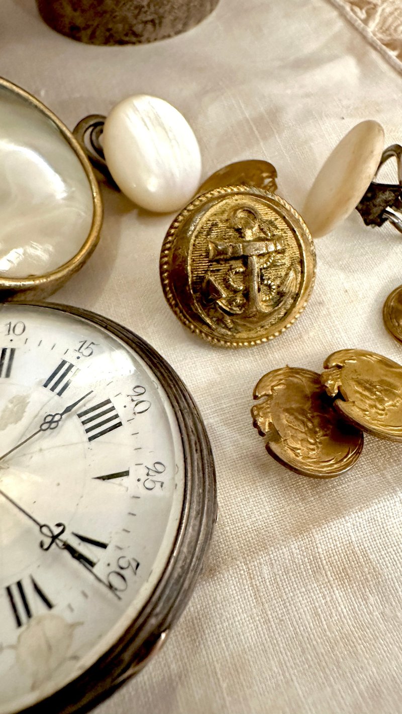 絕美法國古董銅鈕扣-船錨浮雕Beautiful French antique button - 袖扣 - 銅/黃銅 