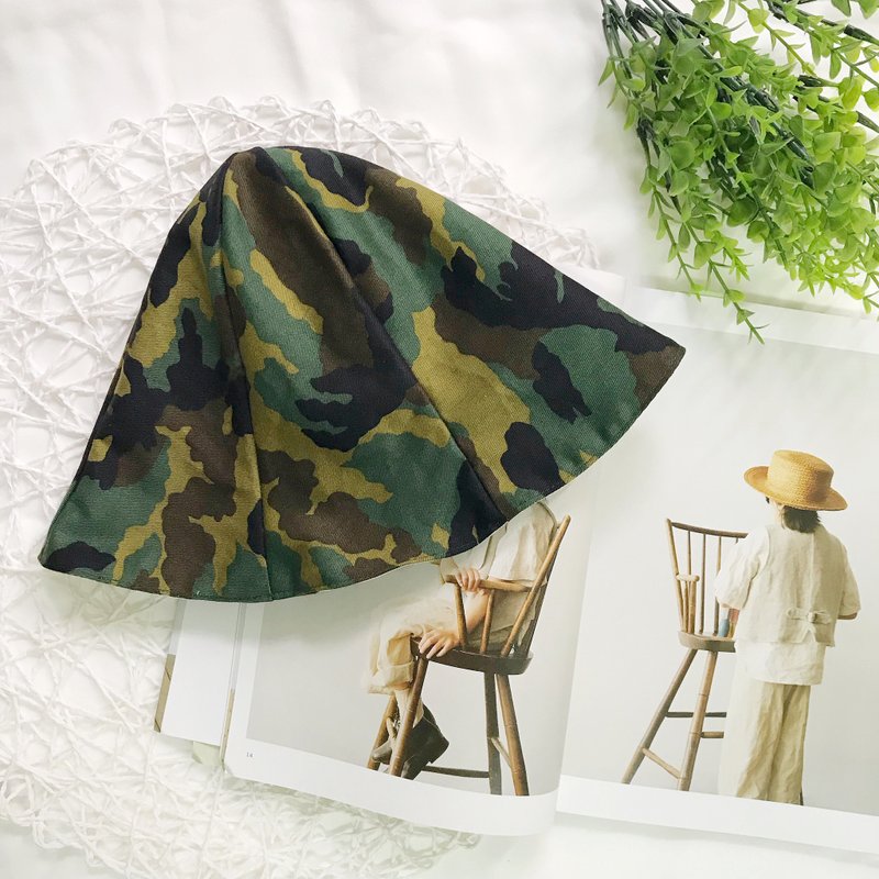 Army green camouflage petal cap double-sided hat kid sun hat - อื่นๆ - ผ้าฝ้าย/ผ้าลินิน สีเขียว