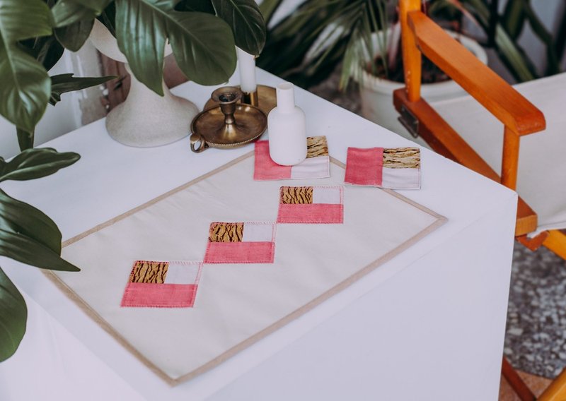 Bark Patchwork Table Mat-Sakura Color Limited Edition - ผ้ารองโต๊ะ/ของตกแต่ง - ผ้าฝ้าย/ผ้าลินิน สึชมพู