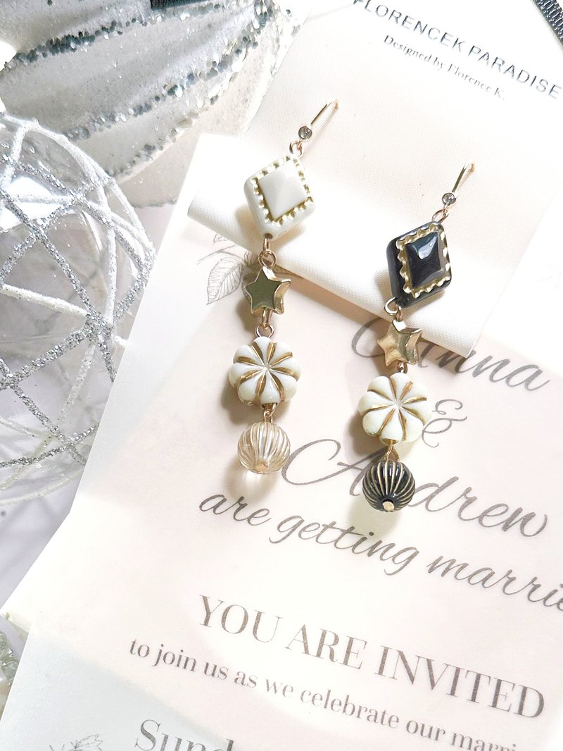 Black and White Holiday Earrings - ต่างหู - พลาสติก สีดำ