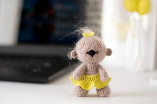 WorldCrochetedToys Stuffed teddy bear doll, little bear, cute crochet toy, 玩偶娃娃, 人形, 手工玩具, 给孩子的礼物