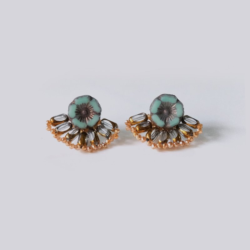 扇形花耳環 Fan Flower Earrings - 薄荷綠 耳針/耳夾 - 耳環/耳夾/耳骨夾 - 玻璃 綠色