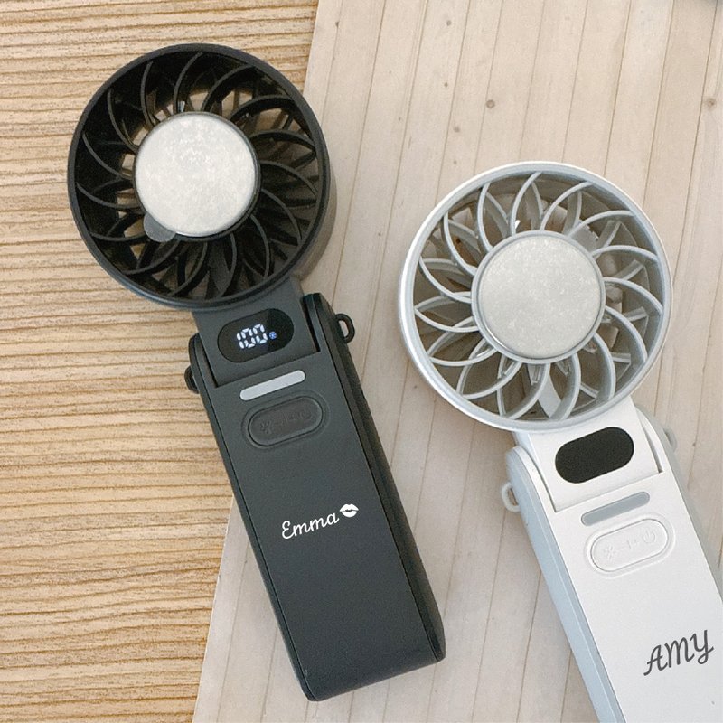 【艾米薇兒】夏日旅行必備 冰鎮款手持掛脖電風扇 附掛繩 - 電風扇 - 塑膠 