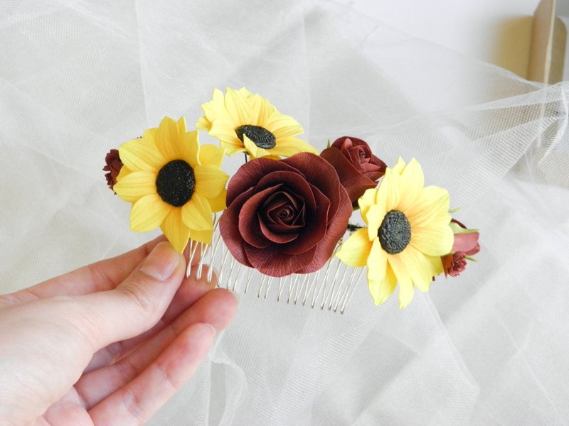 Sunflower wedding hair piece Burgundy roses yellow flowers hair comb - 髮夾/髮圈 - 其他材質 紅色