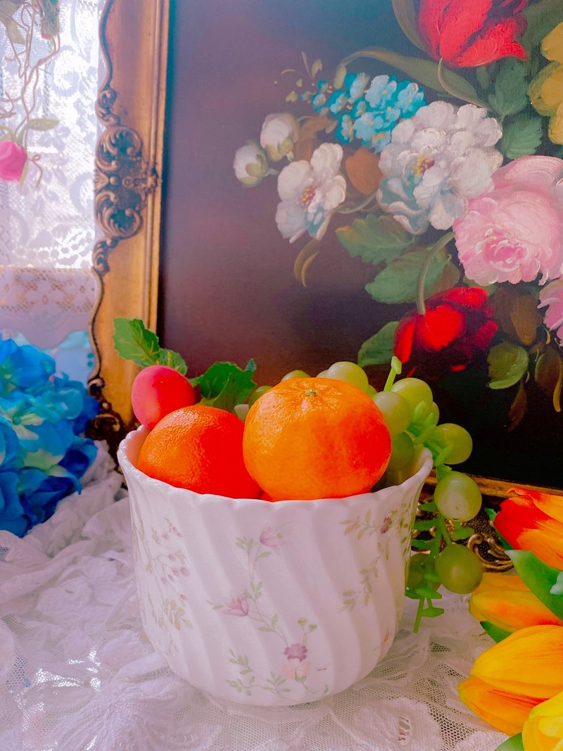 Wedgwood Forget-me-not Flower Vase Mother's Day Gift Brand New - เซรามิก - เครื่องลายคราม หลากหลายสี