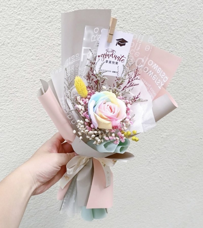 Graduation Bouquet [Pink-Youth Macaron] Dry Flower/ Soap Flower/ Graduation/ Bouquet - ช่อดอกไม้แห้ง - พืช/ดอกไม้ สึชมพู