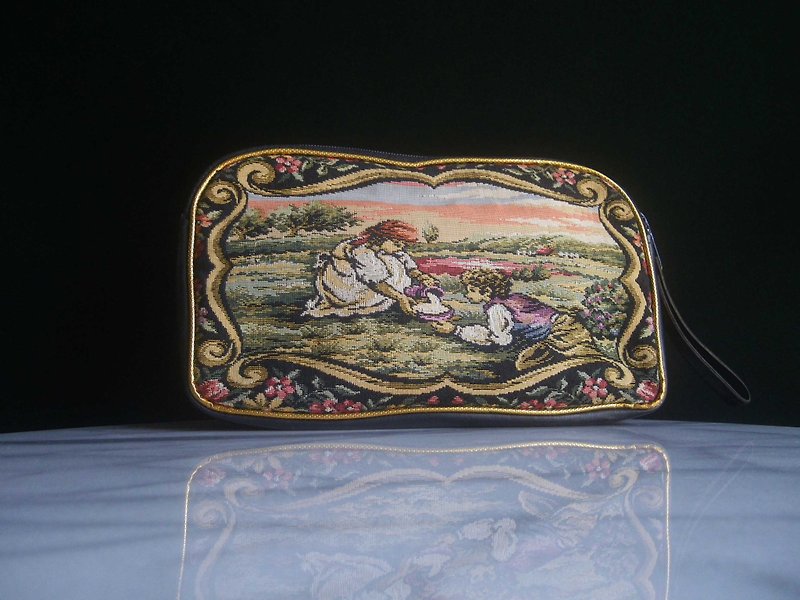 【OLD-TIME】Early European Character Embroidery Clutch