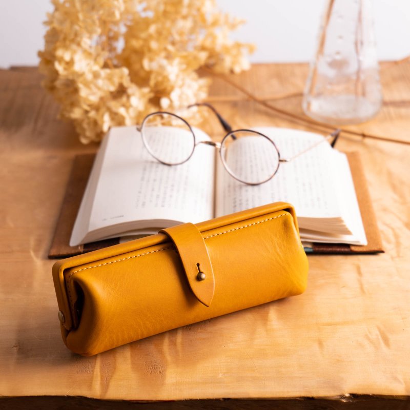 Paka-glass Slim #Yellow イタリアンレザーの眼鏡ケース【入学祝】【就職祝】【カスタム可能なギフト】 - 眼鏡盒/眼鏡布 - 真皮 黃色