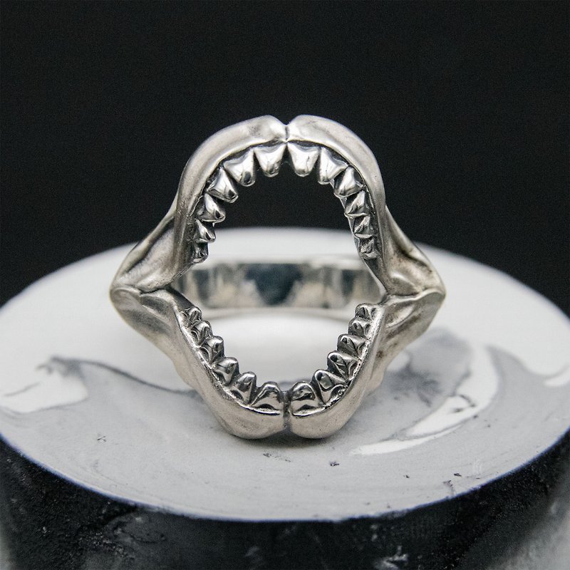 Megalodon Ring / DR-62 - General Rings - Sterling Silver Silver