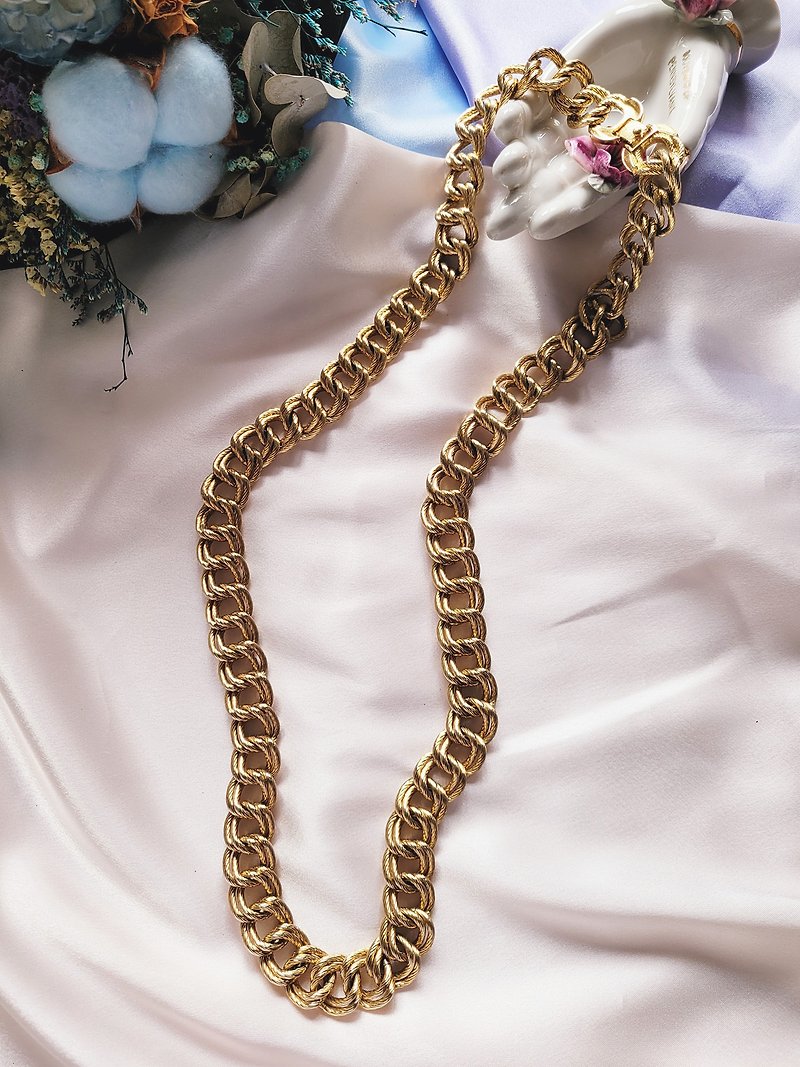 American Western antique jewelry / MONET Monet gold rope wide double circle modern necklace / long chain - สร้อยคอยาว - โลหะ 