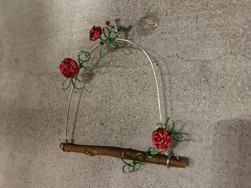 Rose vine aluminum wire empty phoenix hanger - Plants - Aluminum Alloy Red