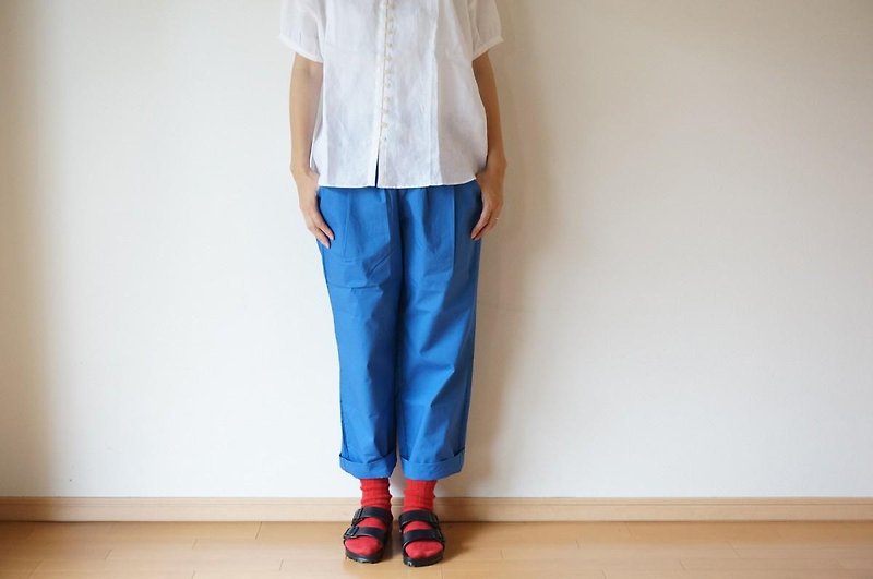 Cotton typewriter tuck color pants BLUE - 女長褲 - 棉．麻 藍色