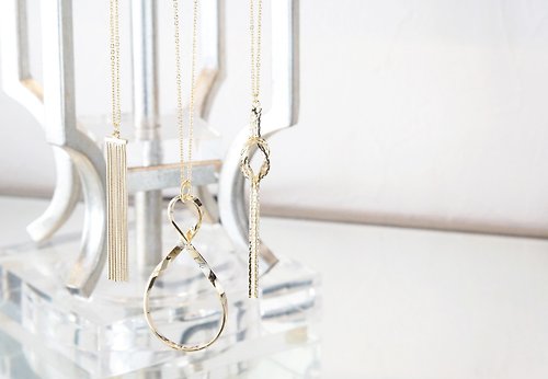 Ostara 【Noble】Shiny Gold Infinity Long Necklace