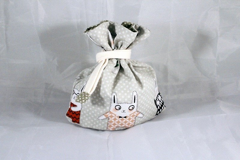 Mini drawstring pocket with bag bottom-green background and white dots bunny party - Toiletry Bags & Pouches - Other Materials Green