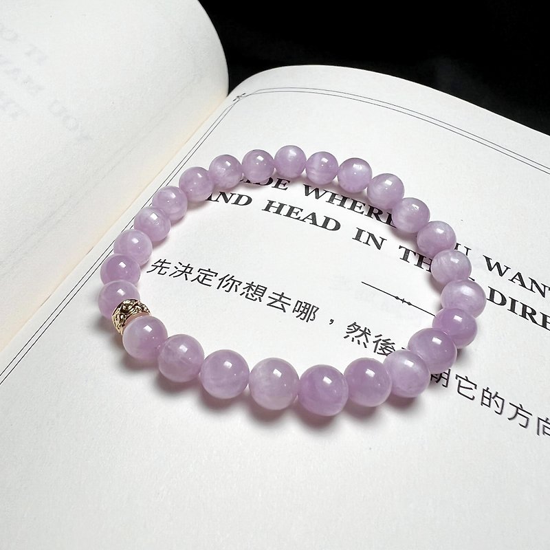 The moon halo is like a dream purple. 6mm Bracelets Fine Years Crystal Queen I Lithium Cat's Eye Lithium I - Bracelets - Crystal 