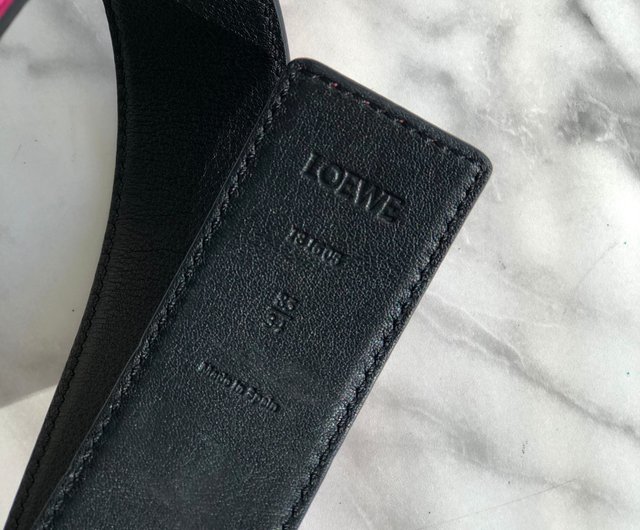 一部予約販売中】 【LOEWE】アナグラム レザーベルト グッド