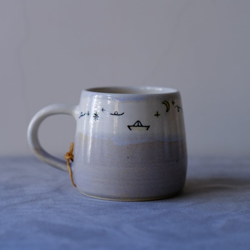 Suànn-Sian . 漂流小紙船把杯 - 咖啡杯/馬克杯 - 陶 