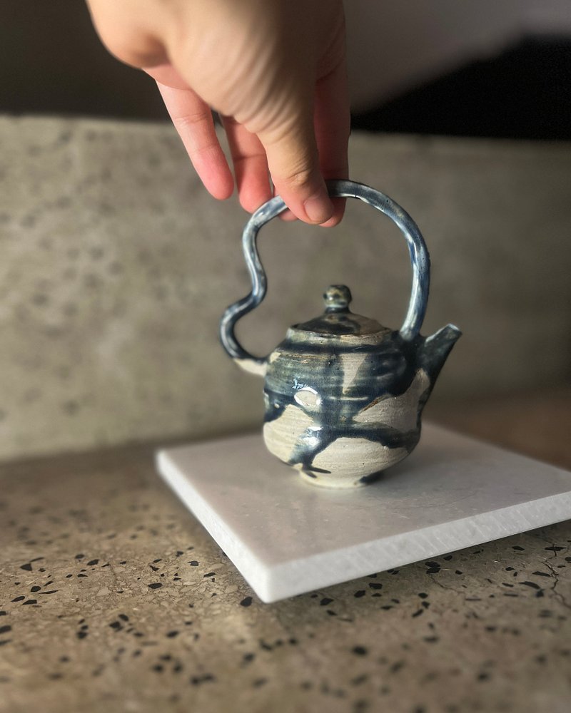 墨藍 提樑壺 一三零 | 陶茶具 - 茶壺/茶杯/茶具 - 陶 藍色