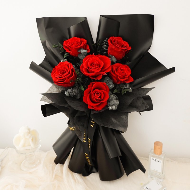 Bouquet of 6 everlasting roses-burgundy - ช่อดอกไม้แห้ง - พืช/ดอกไม้ สีแดง