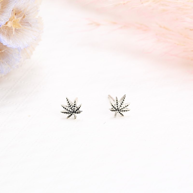 Chill Cannabis Pot Leaf s925 sterling silver earrings Valentine's Day gift - Earrings & Clip-ons - Sterling Silver Silver