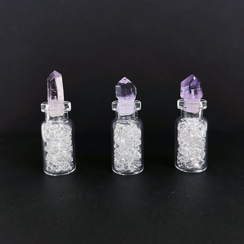 Edith & Jaz • 美國閃靈鑽能量瓶70粒以上 - 擺飾/家飾品 - 半寶石 透明