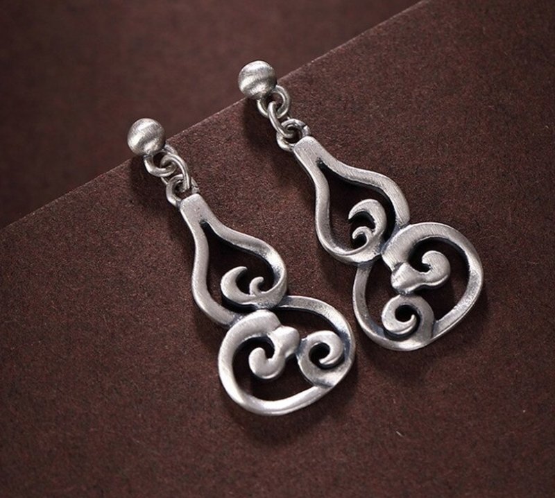 China Cultural Fu Lu Happy Rich Gourd Earrings for Women Hollow Plant Dangle - 耳環/耳夾/耳骨夾 - 純銀 銀色