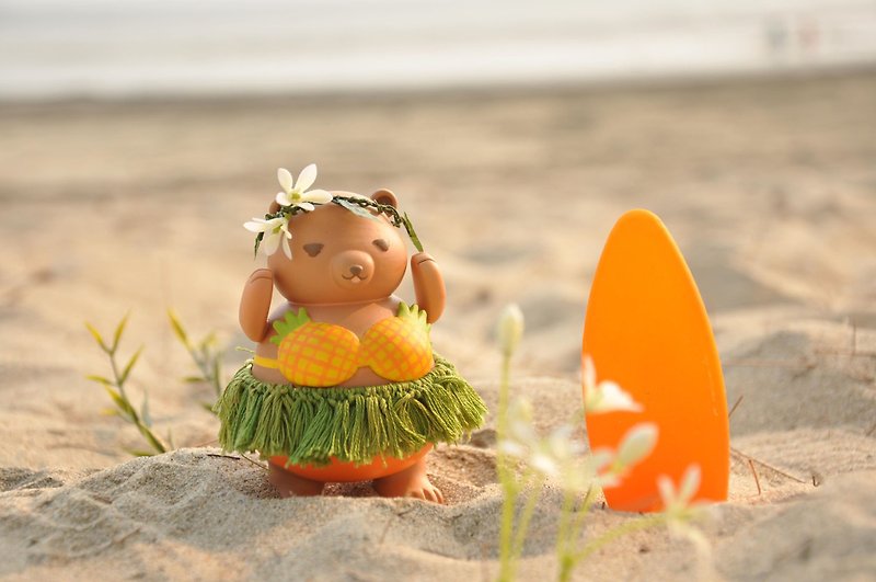 Stretching Hawaii bear figure - Stuffed Dolls & Figurines - Plastic Multicolor