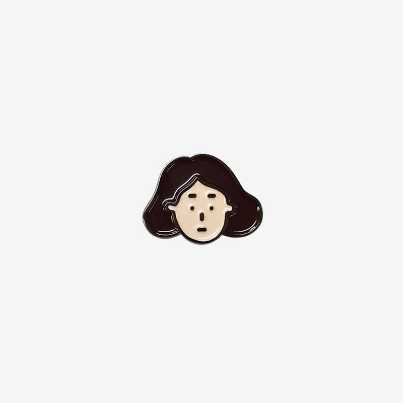 短い髪の女の子のイラストのピンバッジ - ブローチ - 金属 ブラウン