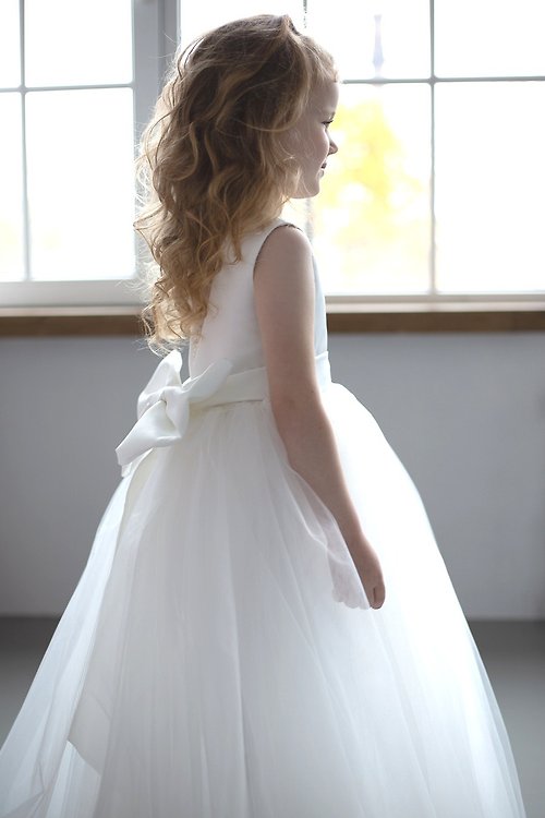 LaPriChild 用於婚禮、生日、第一次聖餐、音樂會和其他場合的緞面花童禮服
