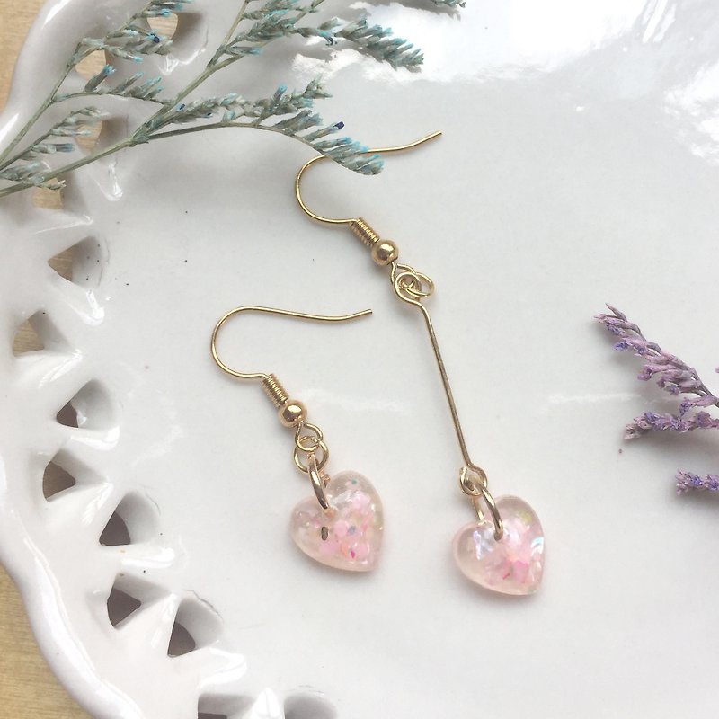 Zoe's forest love or drop transparent earrings - Earrings & Clip-ons - Resin Pink