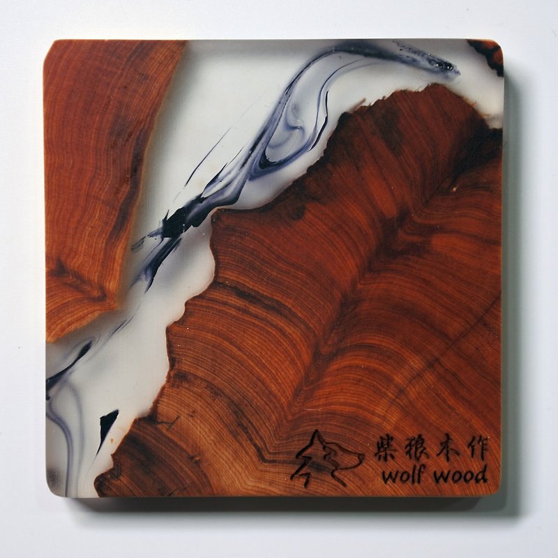 Essential for camping! Epoxy resin thuja cypress coaster with natural aroma / LOGO - Coasters - Wood Orange