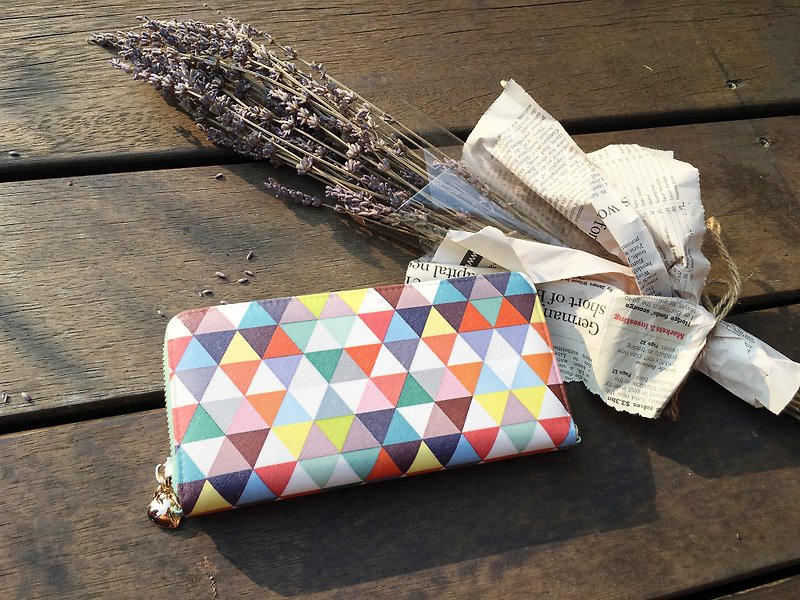 Hand a gift "long clip" Color triangle / Valentine's Day birthday Mother's Day exchange gift - Wallets - Genuine Leather 