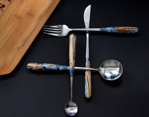 Unique cutlery set, custom silverware set. Spoon,fork,knife. Modern table  decor. - Shop Wood and Epoxy Cutlery & Flatware - Pinkoi