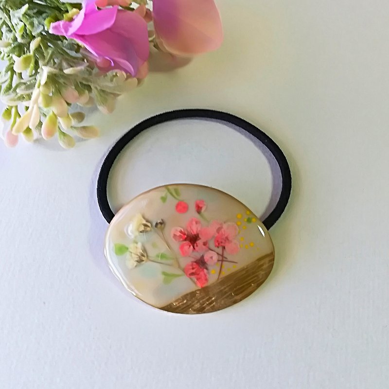 Dried flower hair rubber - Hair Accessories - Other Metals Pink