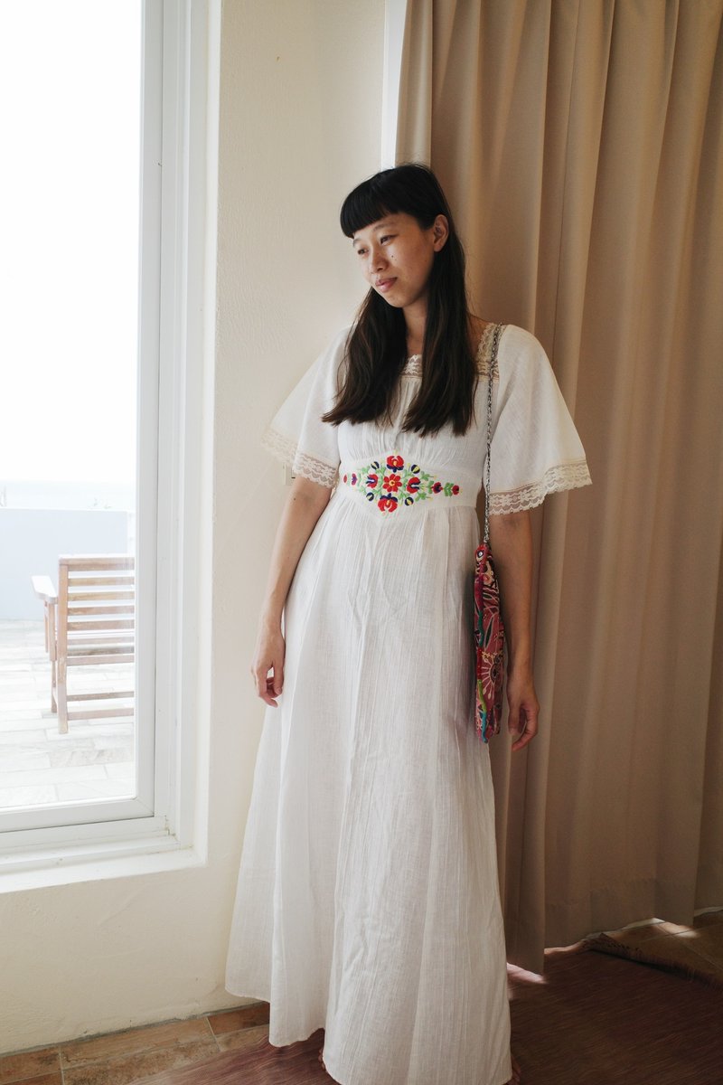 Vintage 70s 蕾絲方領腰部刺繡洋裝 - 洋裝/連身裙 - 棉．麻 