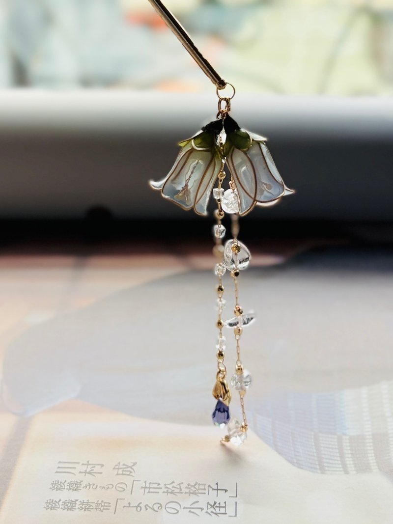 淡藍風鈴草髮簪 一隻販售 - 髮夾/髮圈 - 樹脂 