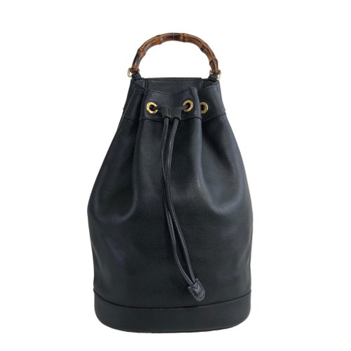 h69【美品】グッチ　バンブー　タッセル　ブラック　レザー　巾着　リュック 日本直送 名牌中古包 】GUCCI グッチ バンブー レザー 巾着