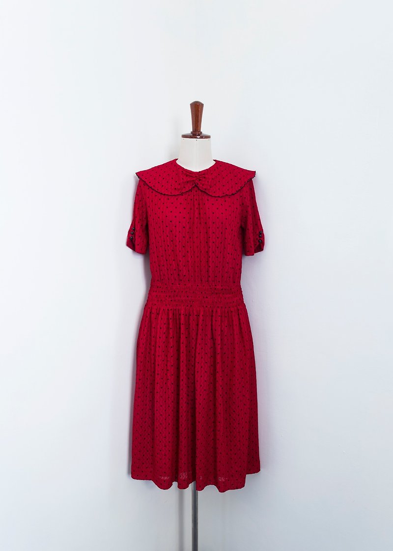 Banana Flyin Vintage :: More Dotted Red :: Vintage Dress with Short Sleeve - ชุดเดรส - วัสดุอื่นๆ 