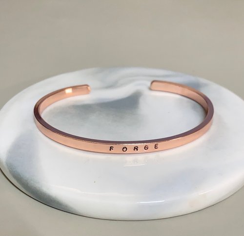 Forge Jewelry 打鐵所飾品 送禮 祝福Rose gold 玫瑰金手環 禮物客製化祝福 細緻 手環 情侶
